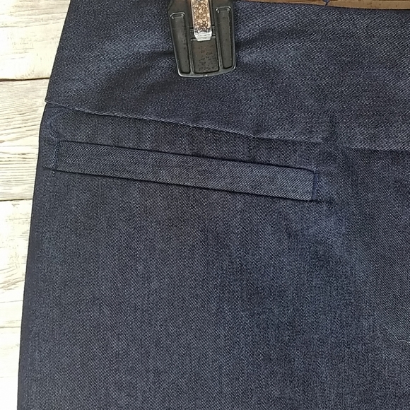 Merona, Denim pencil skirt with wide band, Sz 10 - Picture 4 of 8